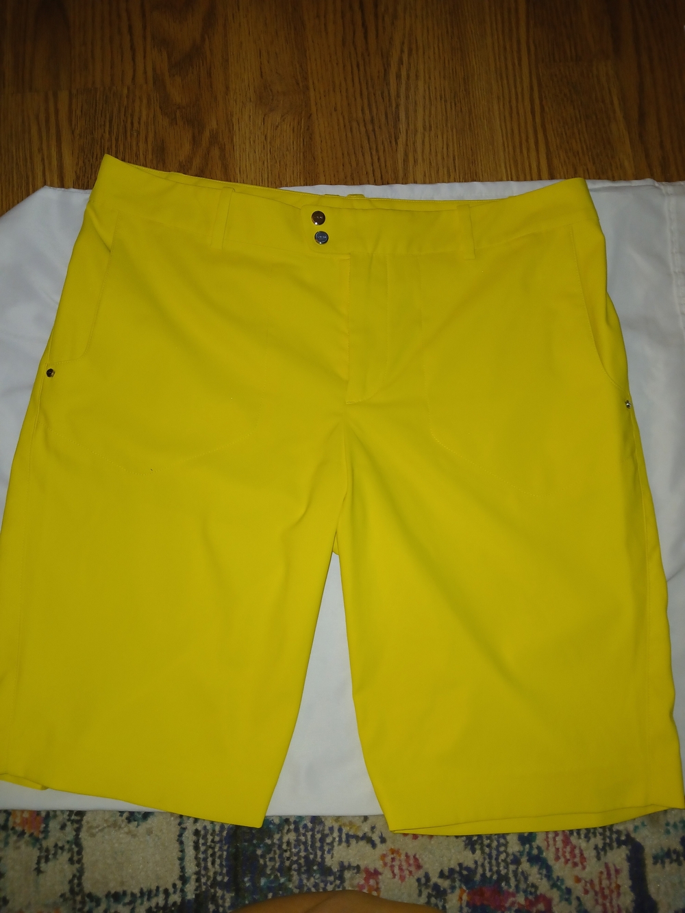 RLX Ralph Lauren Bermuda Shorts Womens 6 Yellow Solid Button Pockets Logo